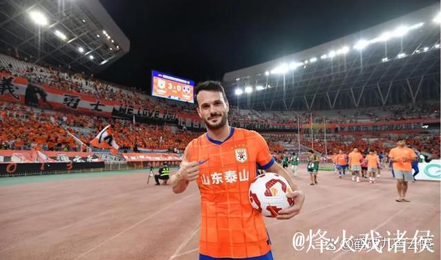 法比奥:我和瓦科是相互促进,最满意对玉昆的进球 法比奥:我和瓦科是相互促进,最满意对玉昆的进球